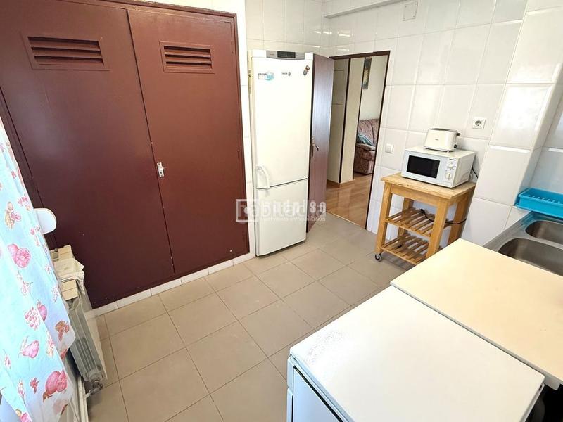 Foto 4cd930b1-1550-40be-9c45-3bf9fe216fb7. Piso 4 dormitorios, 2 baños, para entrar en Fontarrón Madrid