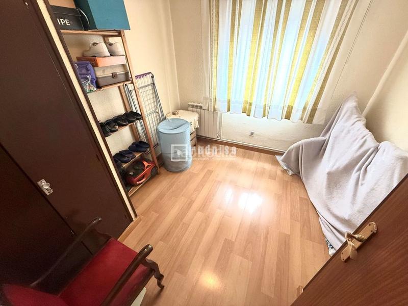 Foto a59b259d-a996-43bb-a3c4-c99749ef3111. Piso 4 dormitorios, 2 baños, para entrar en Fontarrón Madrid