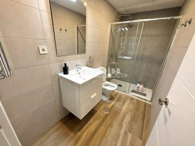Foto d9d97b66-f3b1-4f54-9ea2-772d3d1f7b3a. Loft amb calefacció a Marroquina Madrid