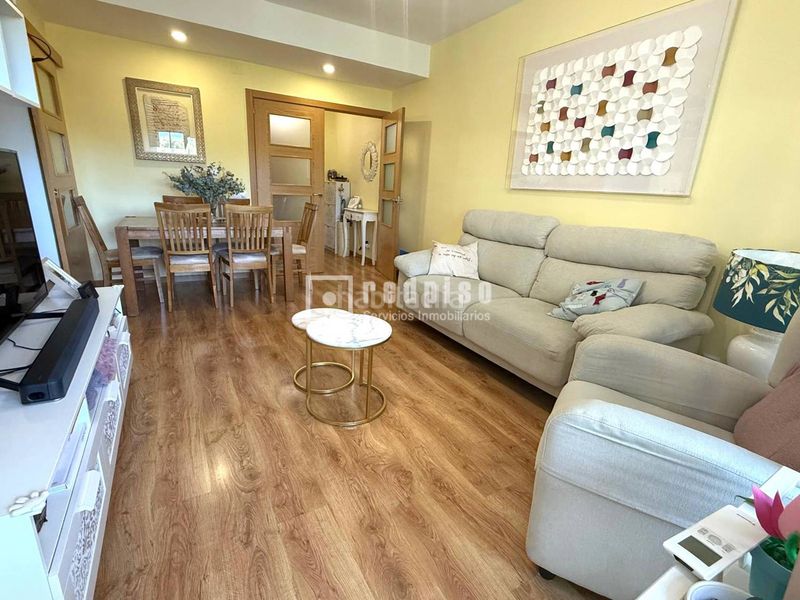 Foto 984a6742-3e73-44d5-9a13-422d4c99ed24. Piso totalmente reformado en Pavones Madrid