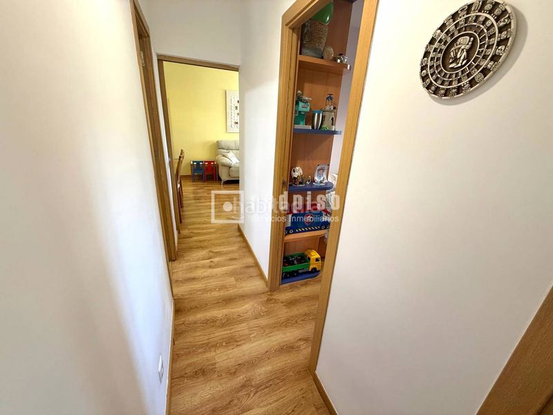 Foto bfc7d3fc-5bec-4a29-bbd2-9de382f06ea2. Piso totalmente reformado en Pavones Madrid