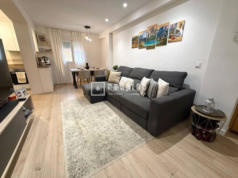 Foto e215fd3e-24a4-4858-9816-75eb095e3e1f. Piso reformado total en Pavones Madrid