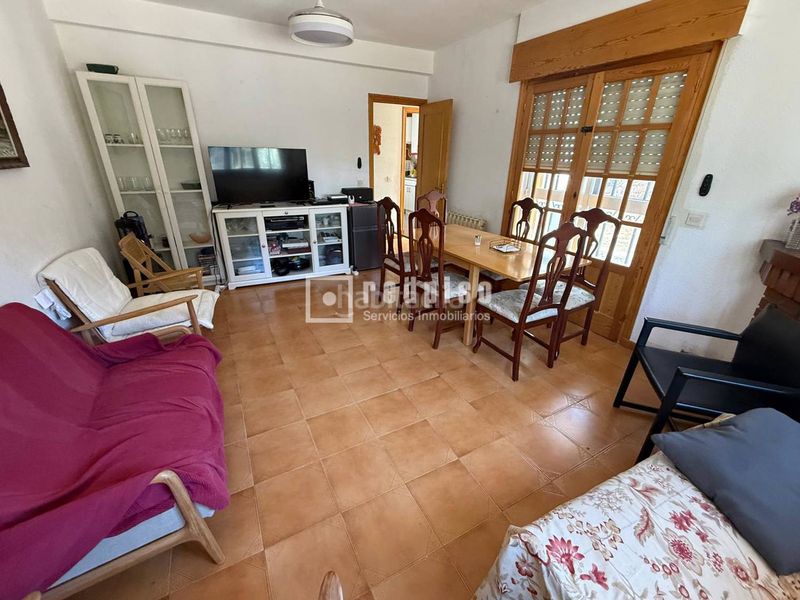 Foto 576d0a62-a2a3-4eea-899f-e7a1c63d721f. Chalet con riscaldamento parcheggio piscina in Marugán