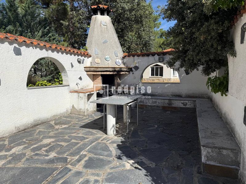 Foto 980b0907-dc4c-4de9-8d95-6fcfdfe66509. Chalet con riscaldamento parcheggio piscina in Marugán