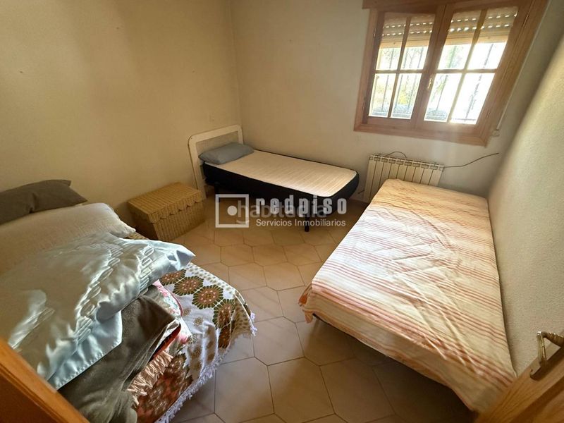 Foto c697d764-6dab-4d9d-96cf-95d880ea9ee0. Chalet con riscaldamento parcheggio piscina in Marugán