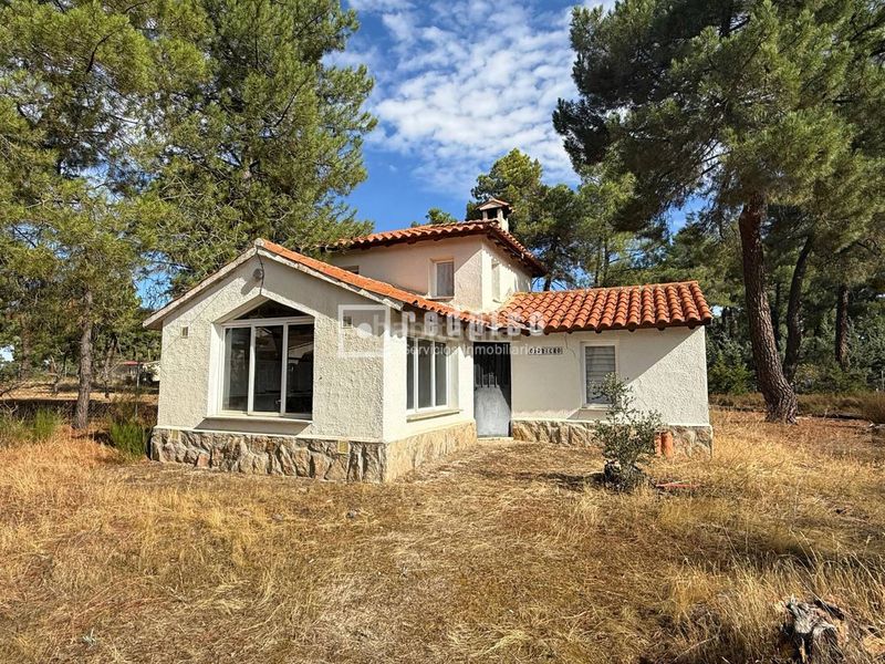 Foto dd97a91c-d5d2-4f2a-863a-80f0f5f425ad. Chalet con riscaldamento parcheggio piscina in Marugán