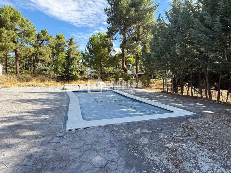 Foto eeb6b031-bd08-442e-8457-171ae3ca0ab7. Chalet con riscaldamento parcheggio piscina in Marugán