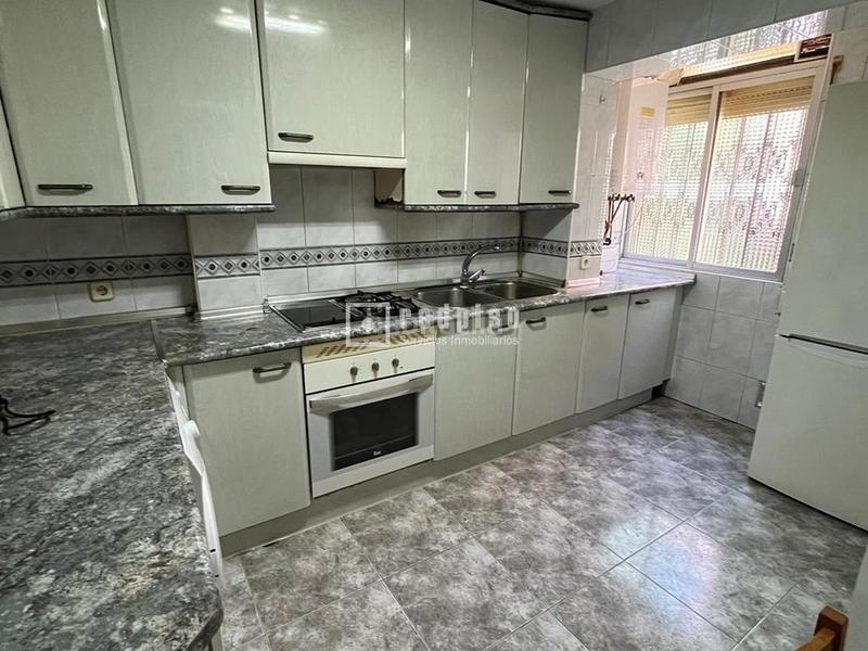 Foto a9409719-4e6d-40b0-8c28-311c35ea6fde. Pis amb calefacció a Fontarrón Madrid