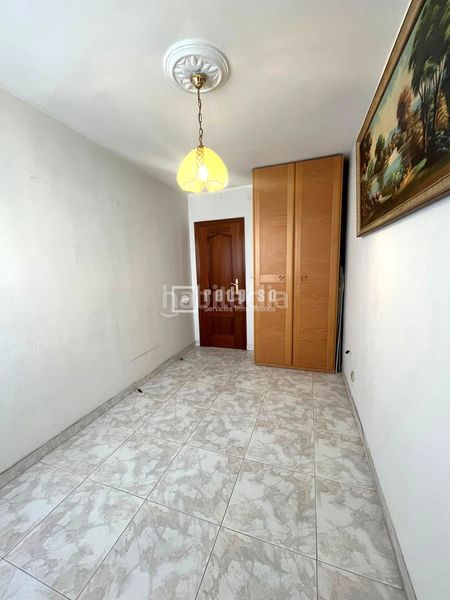 Foto b42f31f6-8006-434b-95f5-6a8c36c55801. Flat with heating in Fontarrón Madrid