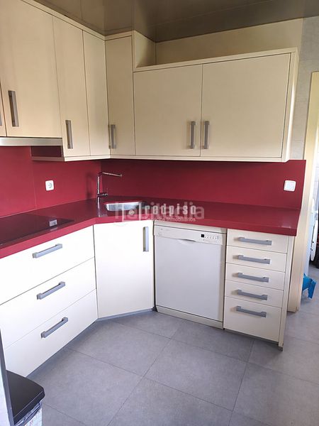 Foto 4c3f8a66-3b80-45fc-945b-52034375edcb. Pis amb calefacció a Vinateros Madrid