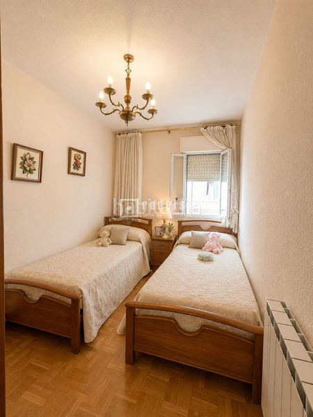 Foto 08b12456-91cd-4199-b6b1-e1b008f24dd0. Pis a Vinateros Madrid