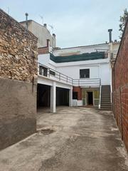 Lloguer Local Comercial a Plaça campmany 8. Lc009