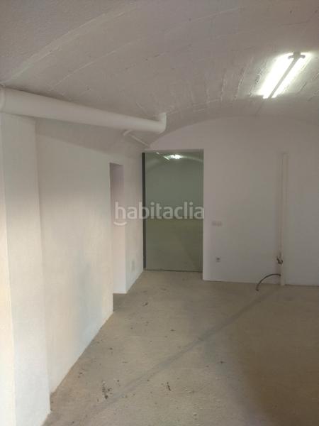 Foto 40ec95bf-6502-45ff-ab03-c92e01bc96f7. Rent business premise in plaça campmany 8 in Llagostera