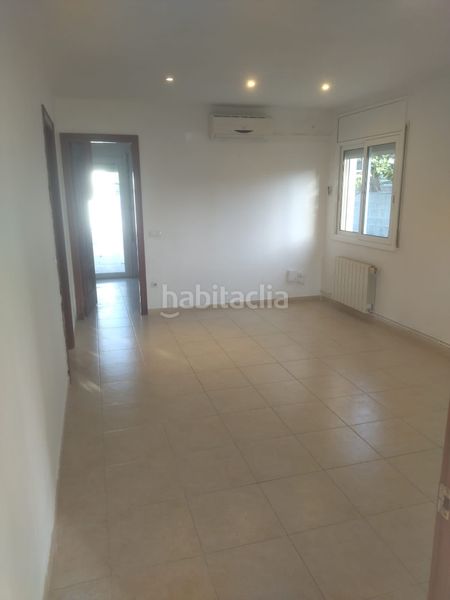 Foto f700e48c-2aae-4142-b9c3-00197713b5c6. Xalet amb xemeneia calefacció aparcament a Caldes de Malavella