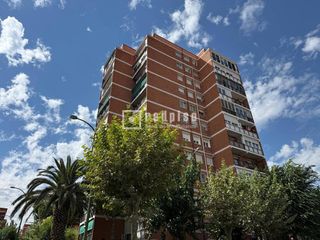 Pis  De camarena. Decimo en una de las urbanizaciones mas ajardinadas y cuidadas d