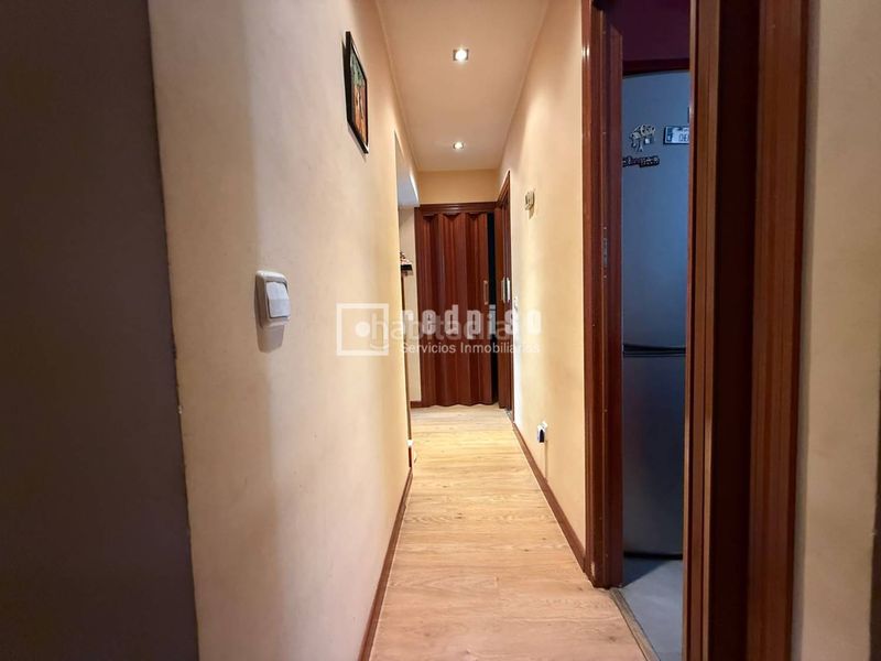 Foto 2f4c785c-dc31-444b-b59d-8d51a50817c0. Flat with heating in Tres Olivos-Valverde Madrid
