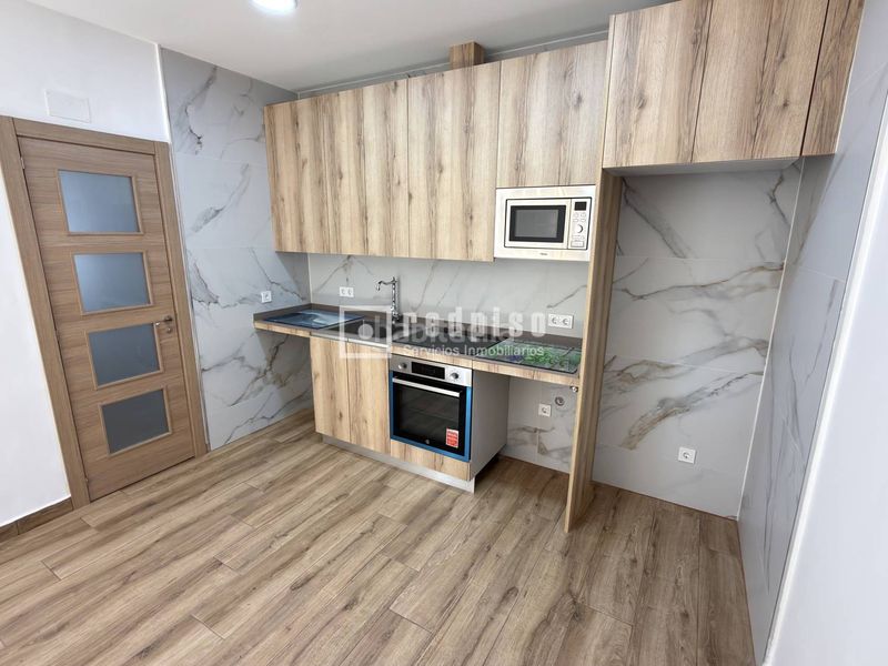Foto 019122d1-81e4-4d88-8a96-592d096402ce. Alquiler chalet en Buena Vista Madrid