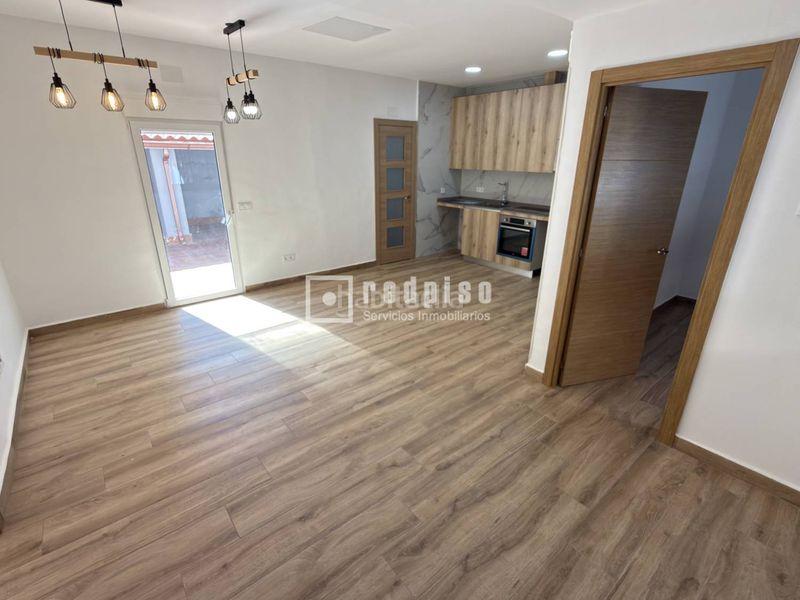 Foto 412330cf-f1e9-4947-a196-c9c217fee6f5. Alquiler chalet en Buena Vista Madrid