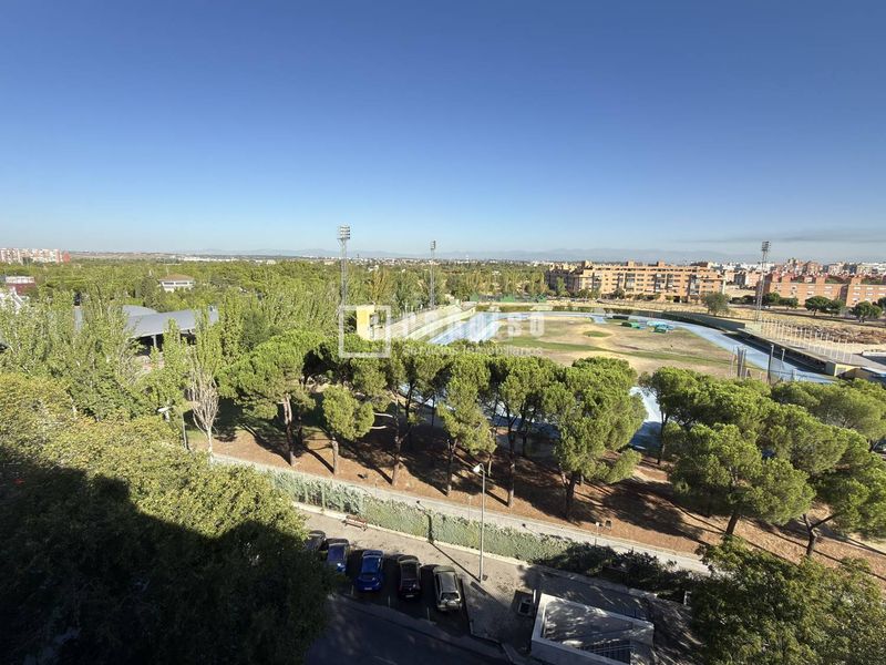Foto 0fdf7322-ce27-4624-8699-35576b25e4e6. Pis amb calefacció a Las Águilas Madrid