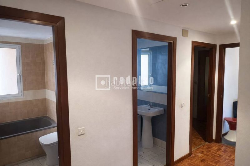 Foto eb6f3d96-7028-4a45-8c61-431bfbe7597e. Pis amb calefacció a Los Ángeles Madrid