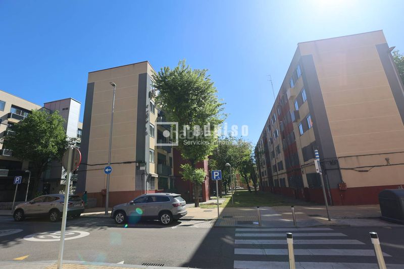 Foto df5ac6fd-c3ed-49cb-8a0b-034352b89e08. Pis amb calefacció a Los Ángeles Madrid