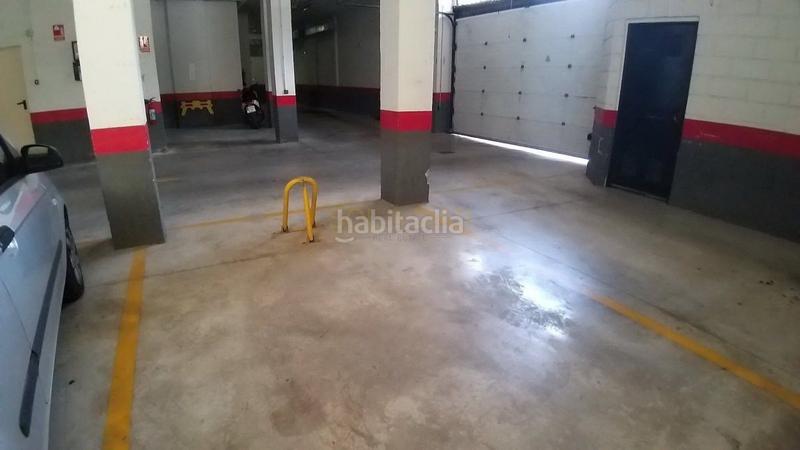 Foto 3d8204b5-c391-41cb-aa6a-3f22b3388679. Autoparkplatz in Playamar - Benyamina Torremolinos