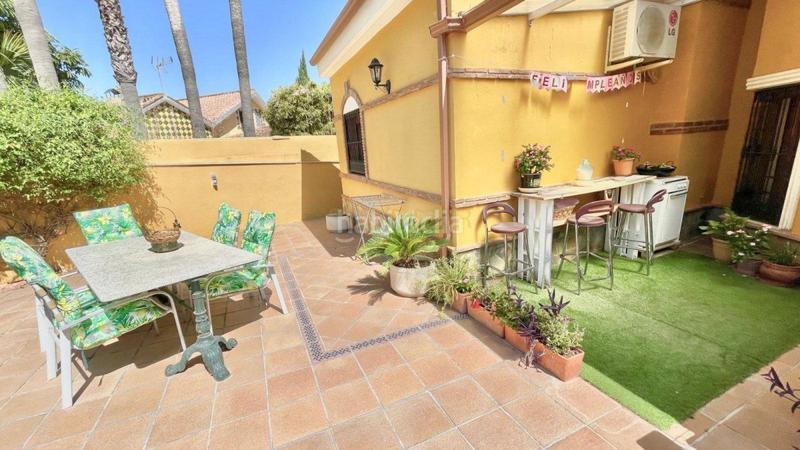 Foto b764ebd6-6ccf-40b4-a940-f879e9ad2111. Chalet mit heizung parking in Manantiales - Lagar - Cortijo Alhaurín de la Torre