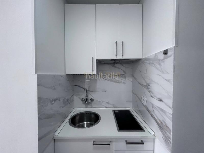 Foto 42b6bd32-8795-428c-b40d-c198fe2879bf. Estudio  en venta en centro. en Calvario Torremolinos