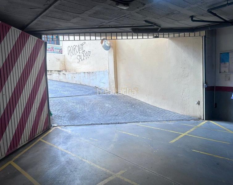 Foto dc7232dd-61cf-47d1-84bf-2ea112bbc8ea. Aparcament cotxe a Manantiales-Estación de Autobuses Torremolinos