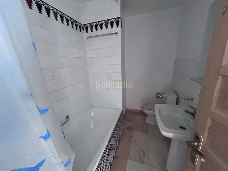 Foto b33220df-6220-4d3b-a0a7-a79d56fcade1. Estudi amb calefacció piscina a La Carihuela - Los Nidos Torremolinos