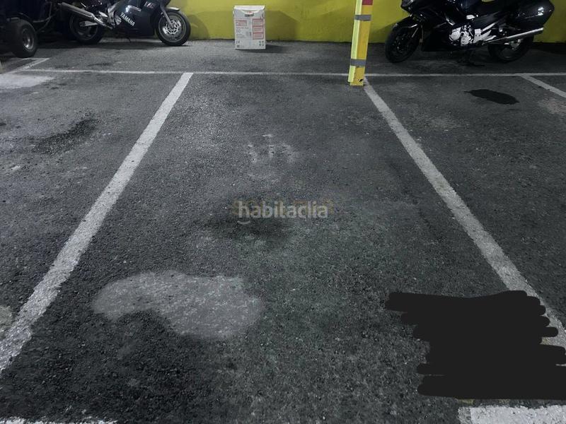 Foto 1a75cd54-f96b-4dcf-85ba-2230a21b0897. Parking voiture dans Manantiales-Estación de Autobuses Torremolinos