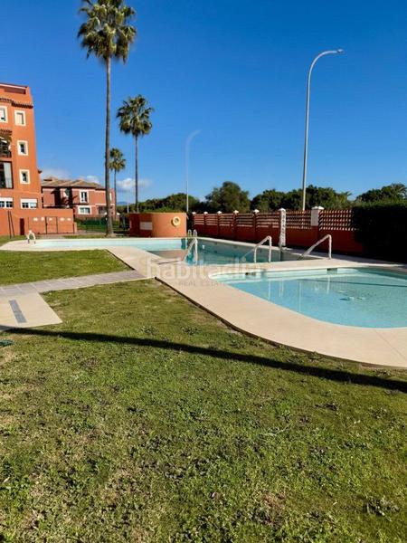 Foto a6d071ca-efef-4f22-9bf2-f2e25ade6750. Pis amb calefacció aparcament piscina a Los Álamos Torremolinos