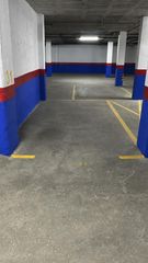 Miete Autoparkplatz in Ayuntamiento. Garaje en alquiler en centro.