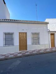 Casa a Moriles. Casa en venta en moriles, 3 dormitorios.