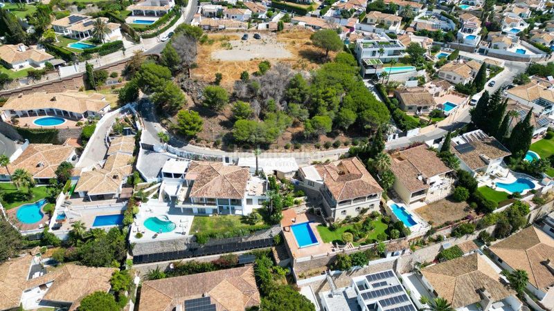 Foto b08ed25f-e193-45d6-bf52-cd6db2b81eaa. Chalet villa en venta en capellaniahigueron, 4 dormitorios. en Benalmádena