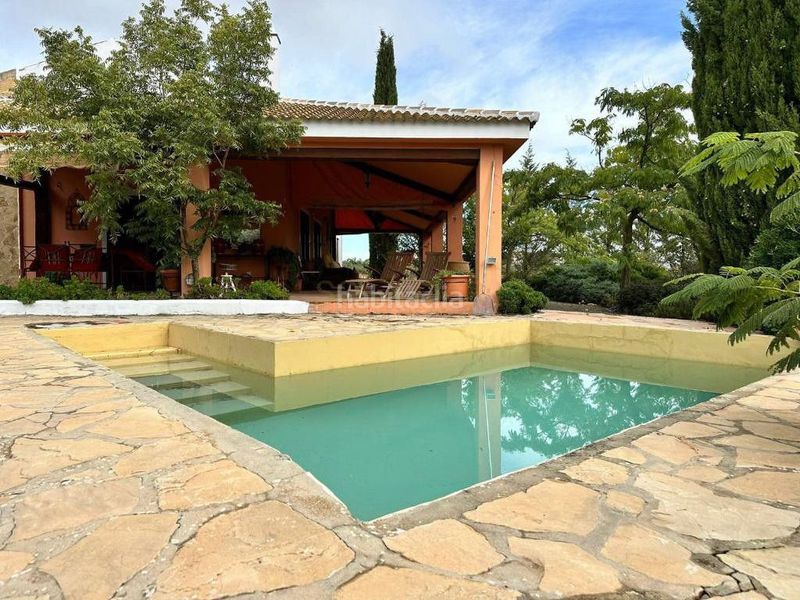 Foto e1c30597-2f21-478f-acc9-cc6e55cb9dab. Masia amb piscina a Archidona
