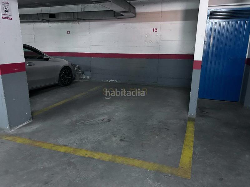 Foto bac2d71b-ca3b-497a-b961-f78b94c8a9b5. Parking voiture dans Manantiales-Estación de Autobuses Torremolinos