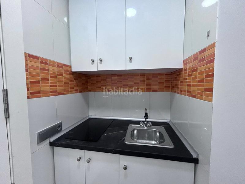 Foto 0b0d4a42-e94d-4688-b838-c3b507ef691e. Estudio  en venta en centro. en Manantiales-Estación de Autobuses Torremolinos