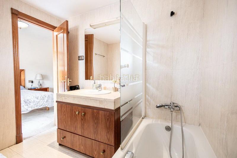 Foto cfceed92-53d6-4c2e-8160-38204b4d9a32. Piso  en venta en los alamos, 3 dormitorios. en Málaga