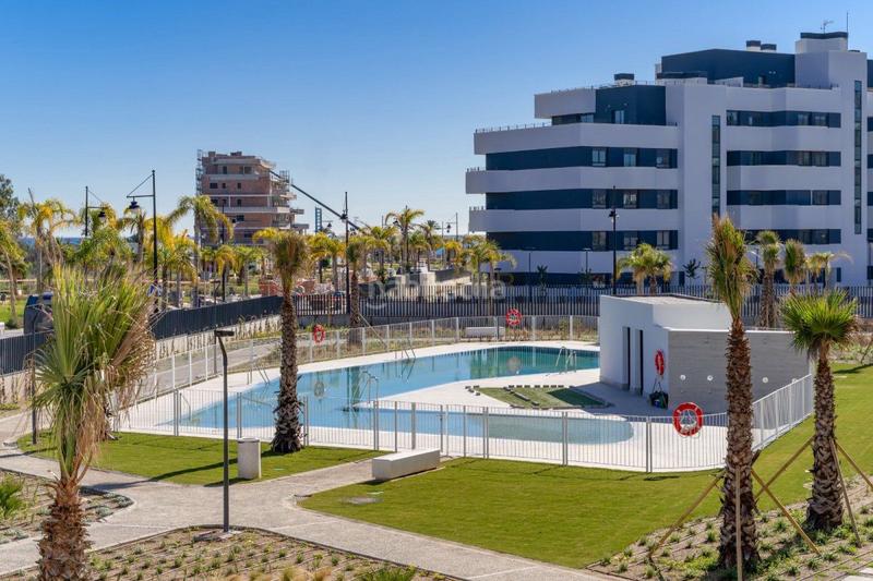 Foto 78c9c2e6-8bc9-4226-9c3f-f0cf3706912f. Rent apartment with parking in Los Álamos Torremolinos