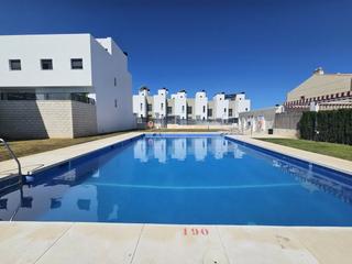 Casa adosada  Santa clara. Adosado en venta en alhaurín de la torre, 3 dormitorios.