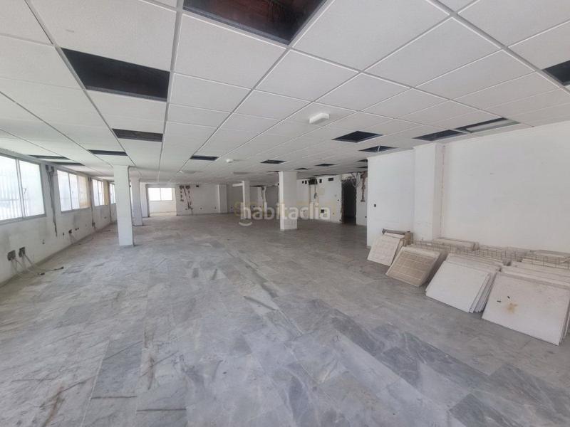 Foto 1d13a3e3-526b-49dc-8659-6fbad1d5ec87. Alquiler local comercial local com. en alquiler en centro, 15 despachos. en Torremolinos
