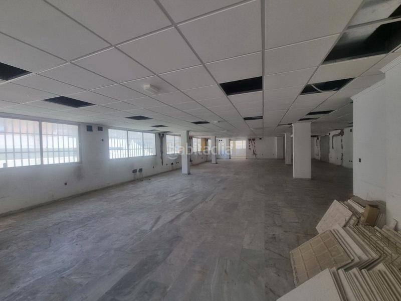 Foto c834d01a-b09b-441f-8b39-ece6a0782b47. Location local commercial dans Loma de los Riscos Torremolinos