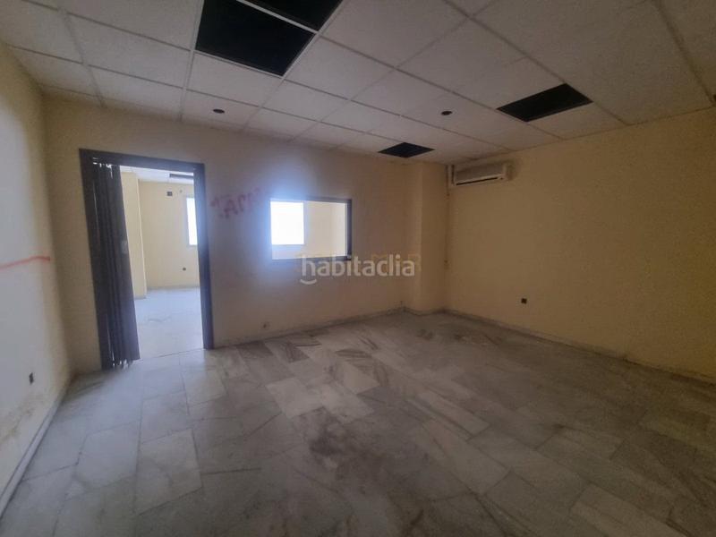 Foto edea95b0-39a6-42a1-9573-06f26f9a0fe1. Location local commercial dans Loma de los Riscos Torremolinos