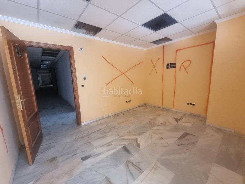 Foto 65d9fa78-7bf9-48e8-b3de-83ecbfaef6d8. Rent business premise in Loma de los Riscos Torremolinos