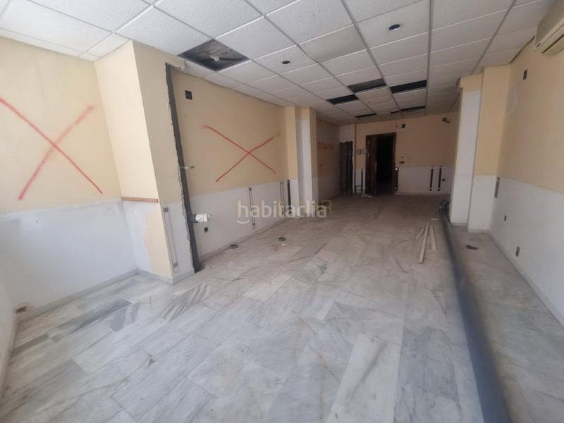 Foto 74b6d71c-f7af-4082-a368-1114ddc843c3. Rent business premise in Loma de los Riscos Torremolinos