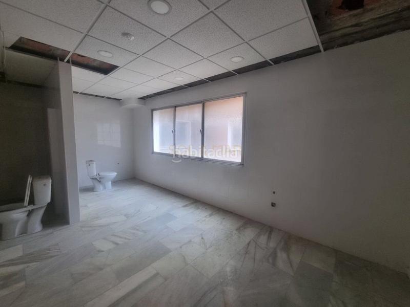 Foto d185caae-65f5-4489-b3e5-77dc13b8e6c9. Rent business premise in Loma de los Riscos Torremolinos