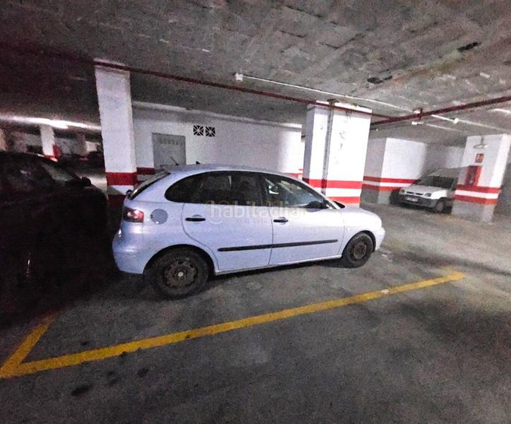 Foto b88f7de4-e766-449d-980e-355e460a8b7e. Parking voiture dans Manantiales-Estación de Autobuses Torremolinos