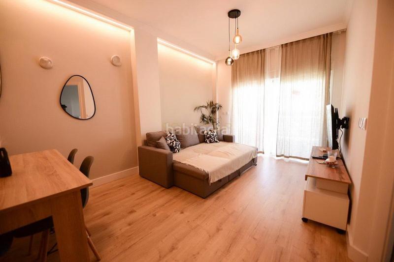 Foto 57dc1758-df68-495d-9754-756b9dedfe2c. Affitto piccolo appartamento con parcheggio in Zona Centro Comercial Torrequebrada Benalmádena