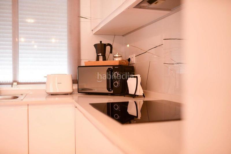 Foto b97654d7-3155-4563-b48c-cf81c592af18. Lloguer apartament amb aparcament a Zona Centro Comercial Torrequebrada Benalmádena